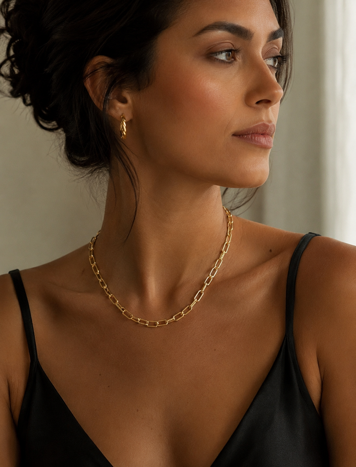 The Santi Necklace